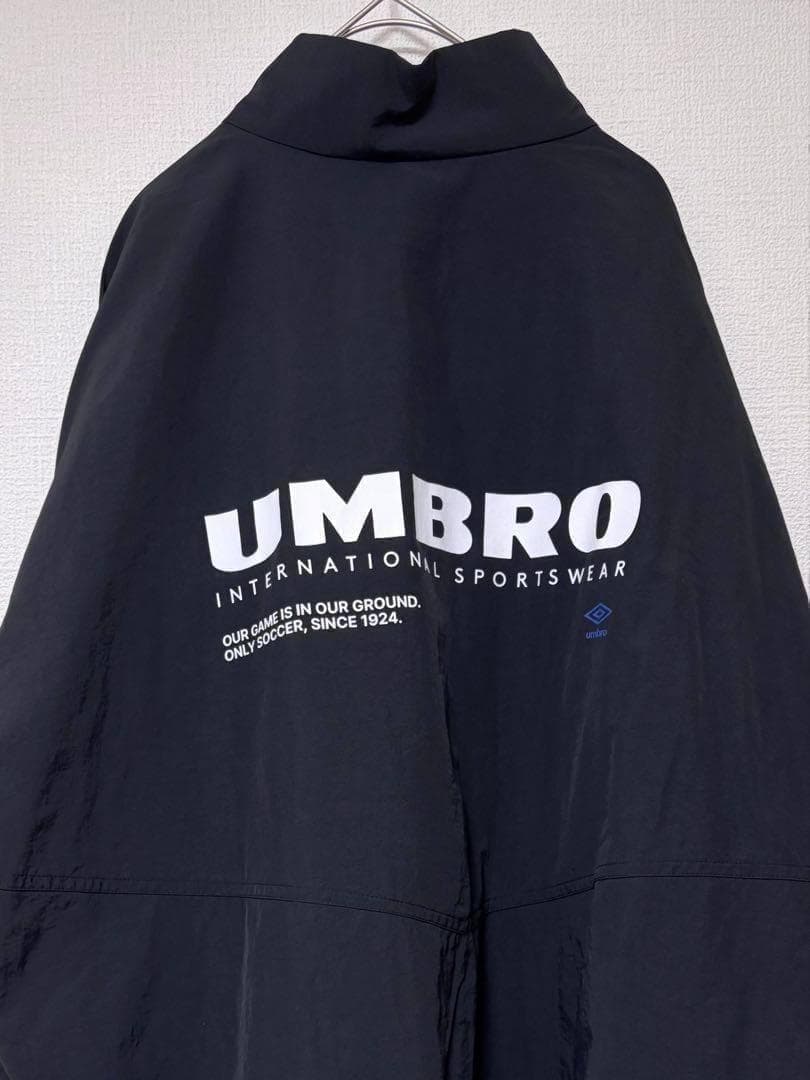umbro ブラック ナイロンジャケット Mサイズ - メルカリ