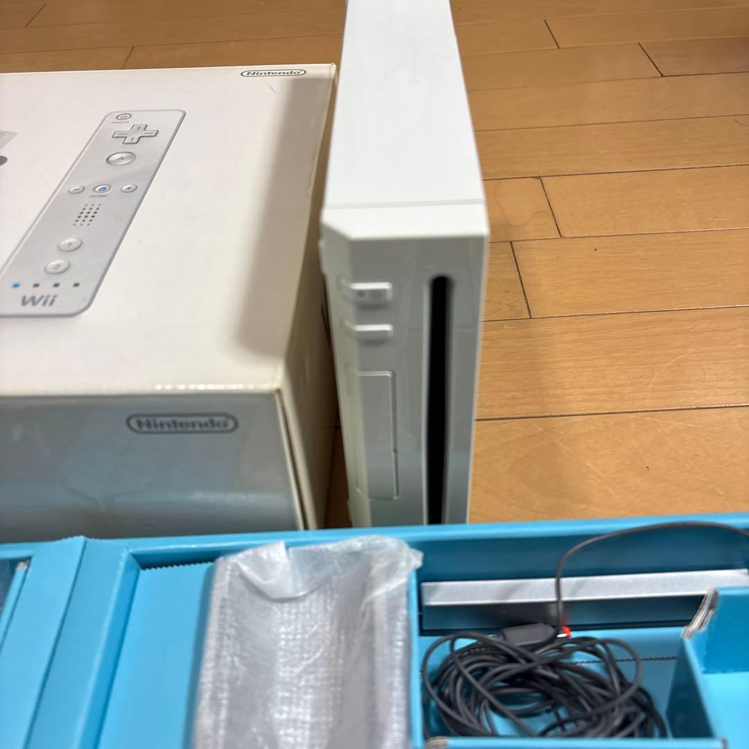 Wii本体 Wii Fit Plus ゲームソフトセット - メルカリ