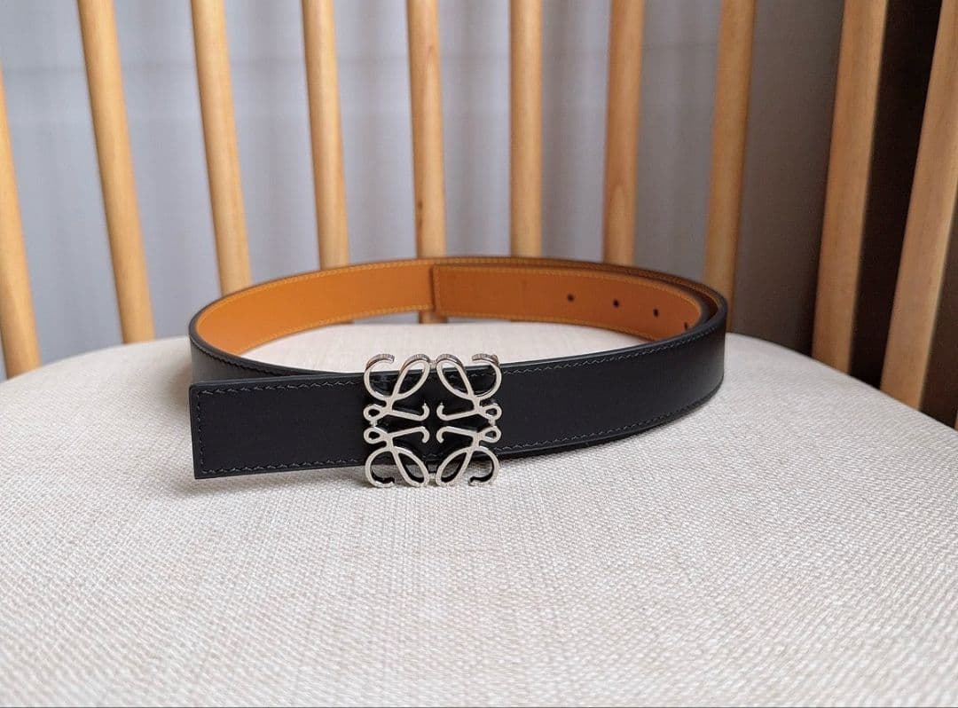 LOEWE アナグラム レザーベルト ブラック シルバー金具 LOEWE ロエベ アナグラム レザー ベルト ブラック×シルバー vintage