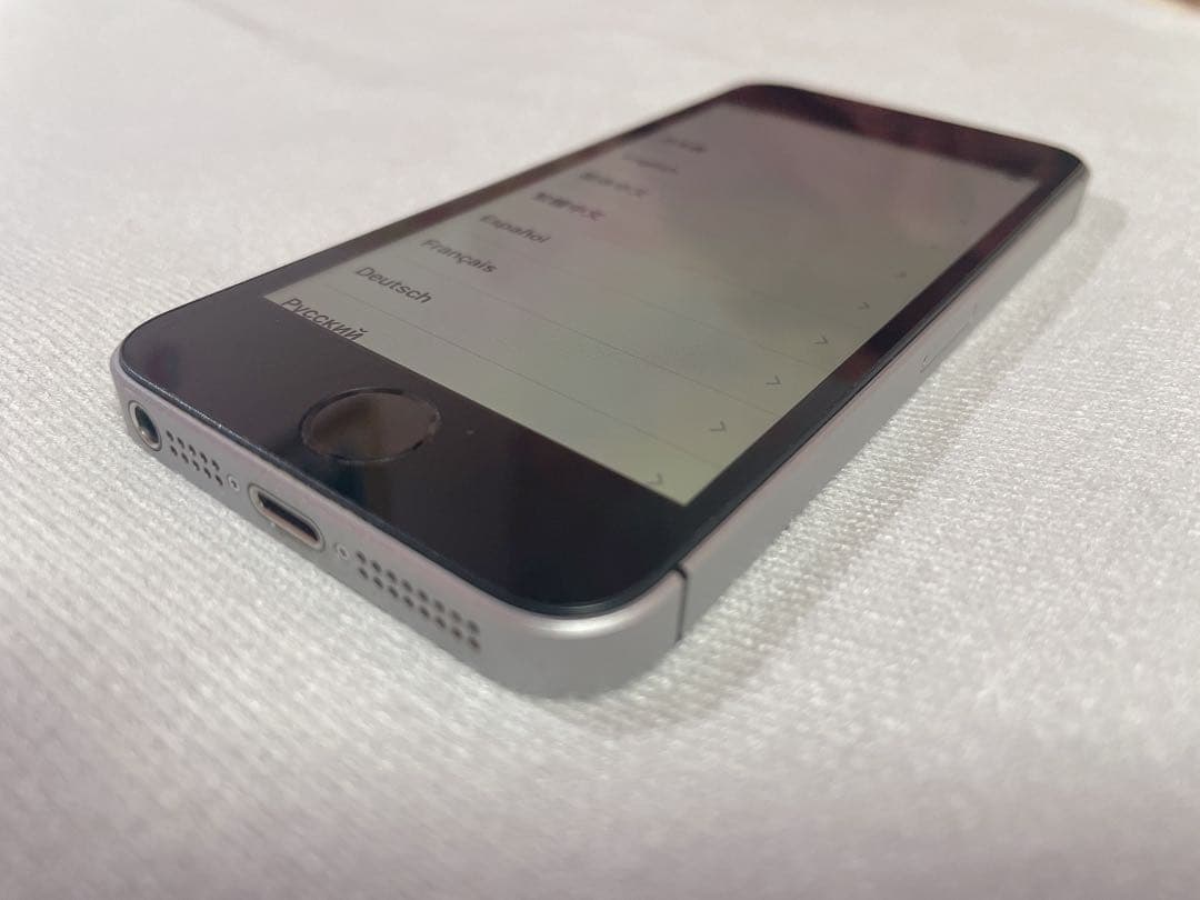 《美品》 iPhoneSE 32GB SPACE GRAY動作OK SIMフリー