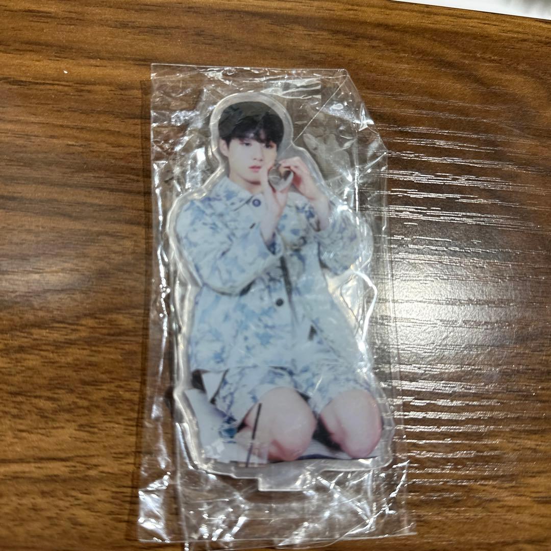 BTS グク ジョングク アクリルスタンド アクスタ 10cm - メルカリ