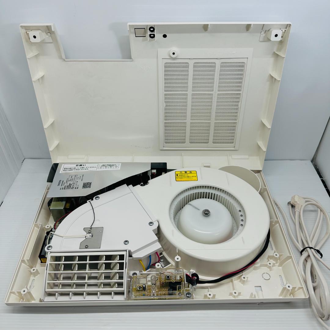 TOTO 洗面所暖房機 100V TYR340S - メルカリ