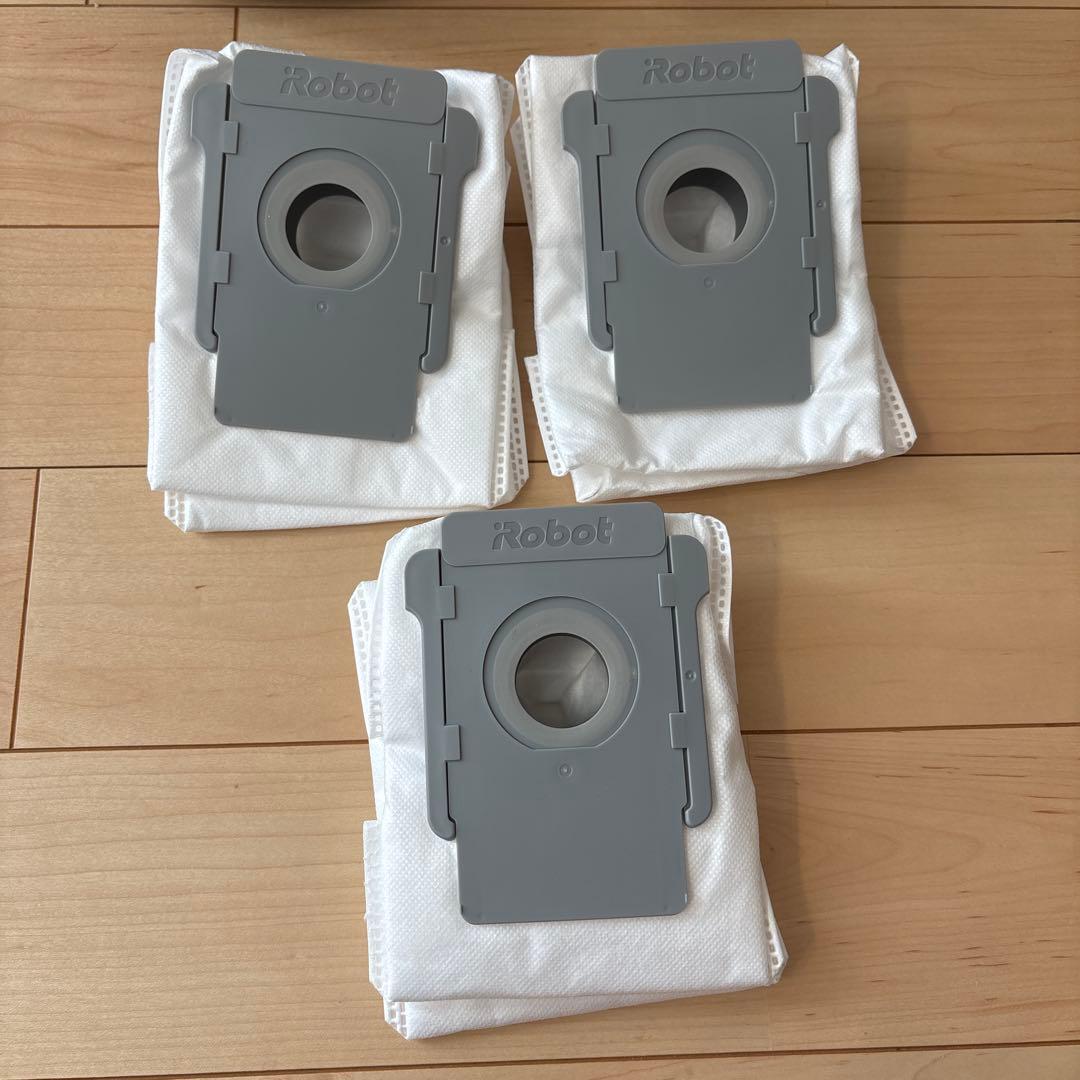 iRobot ルンバi7+（Roomba i7+）本体 クリーンベース 初期化済 - メルカリ