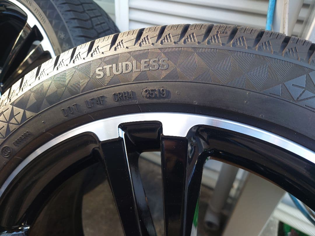 w177 スタッドレス　オマケ付き　発送も対応致します。 引取りなどは10万にて