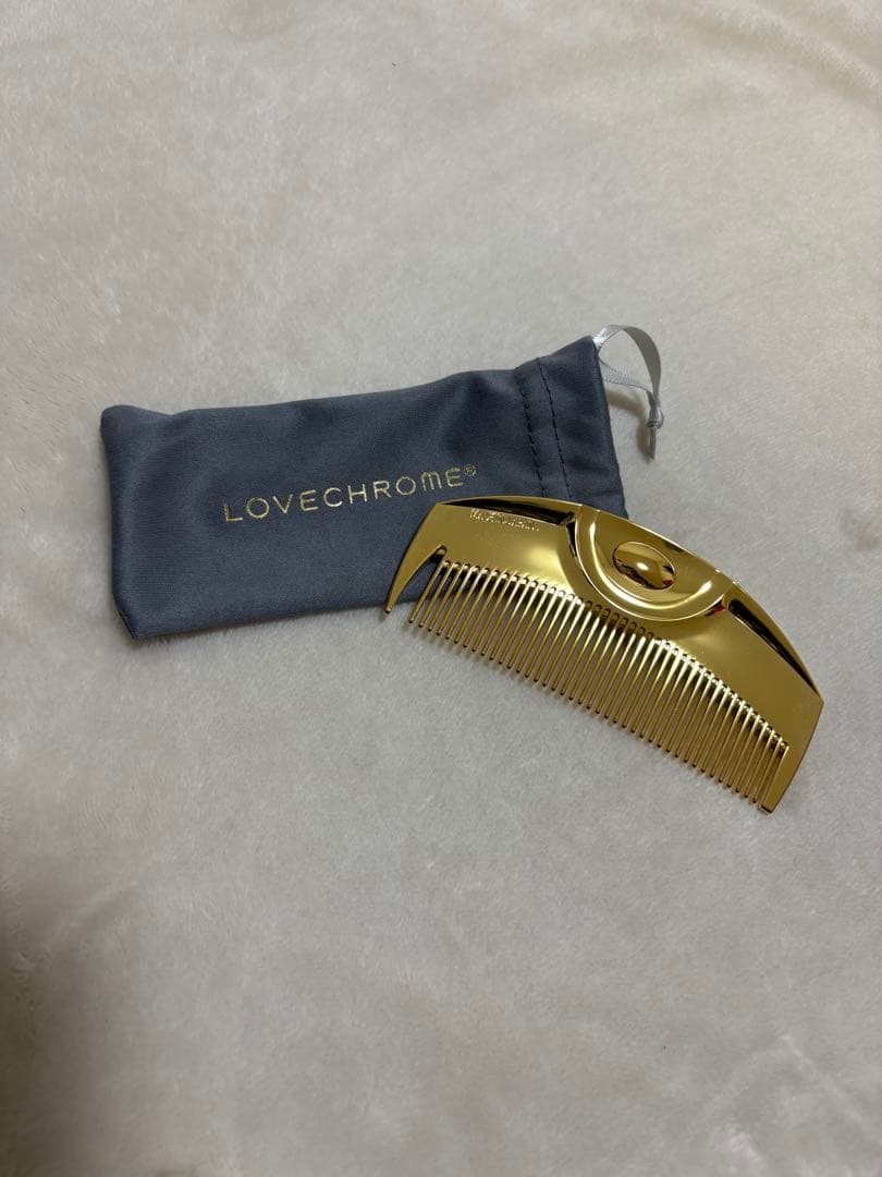 LOVECHROME ゴールドコーム ポーチ付き 新品未使用」LOVECHROME ラブクロム ゴールドコーム 専用ケース付き