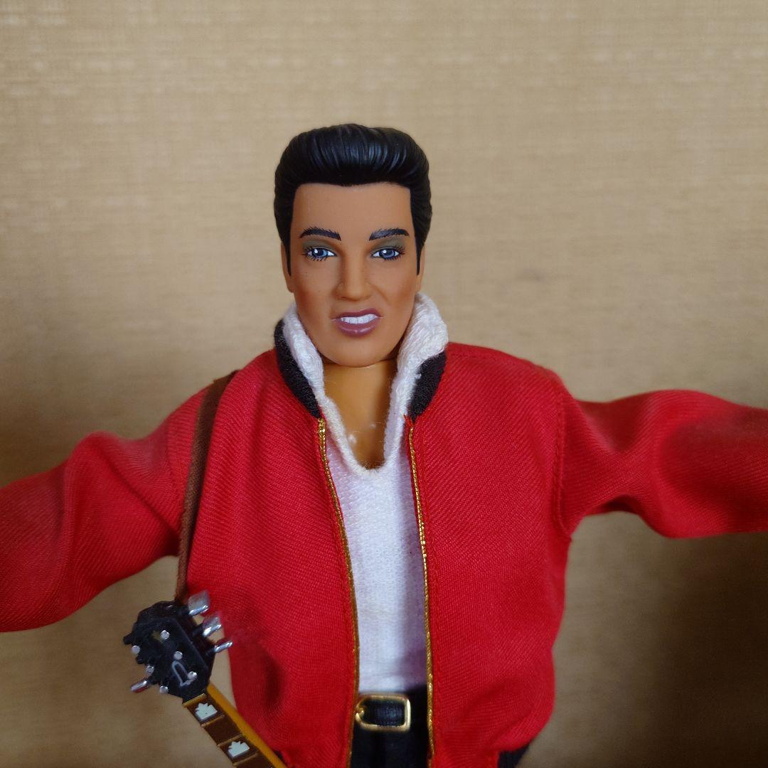 エルビス・プレスリー フィギュア 赤ジャケット - メルカリ