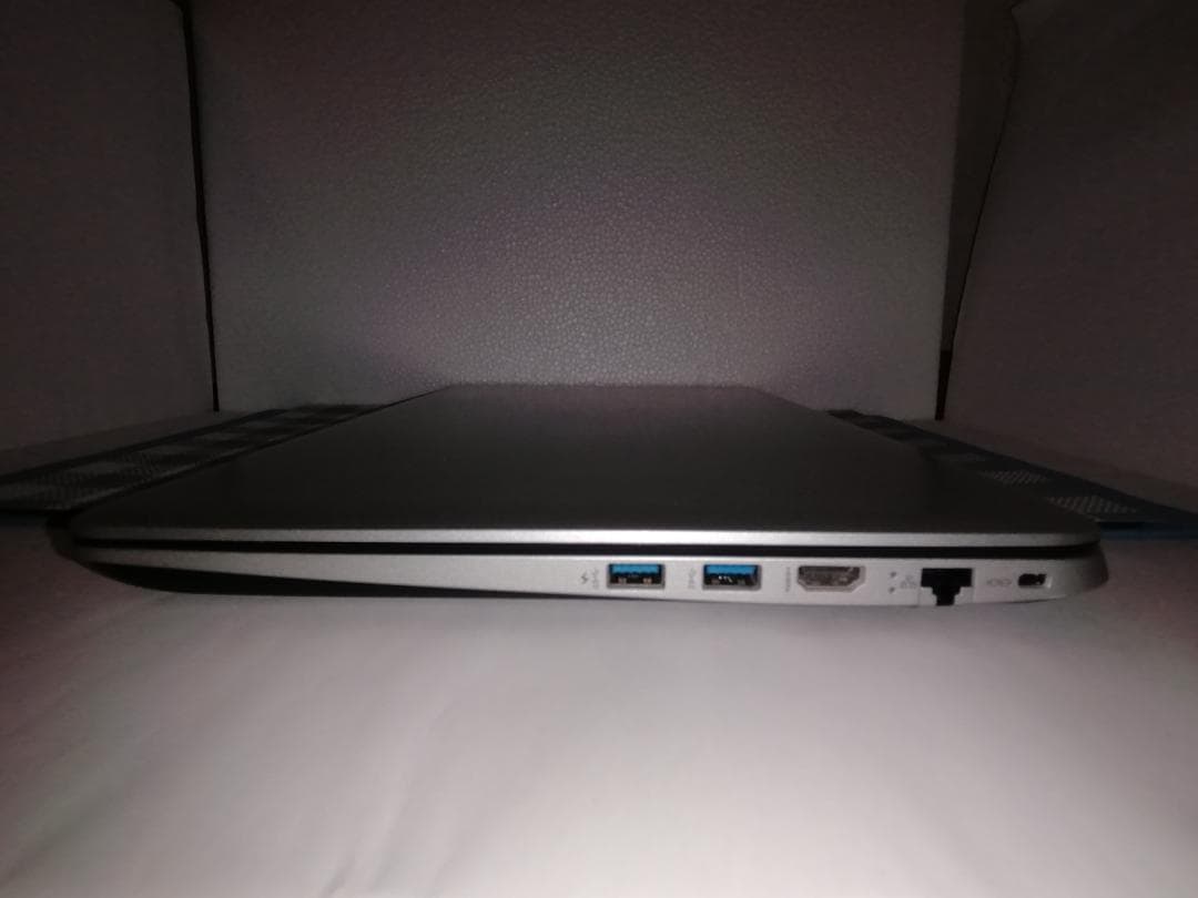 第8世代 i7搭載スタイリッシュノートPC THIRDWAVE DX-KS F7 第8世代 i7