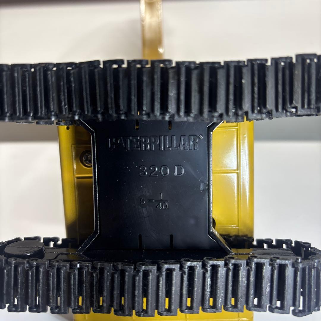 1/40】CAT 320D ミニチュア重機 - メルカリ