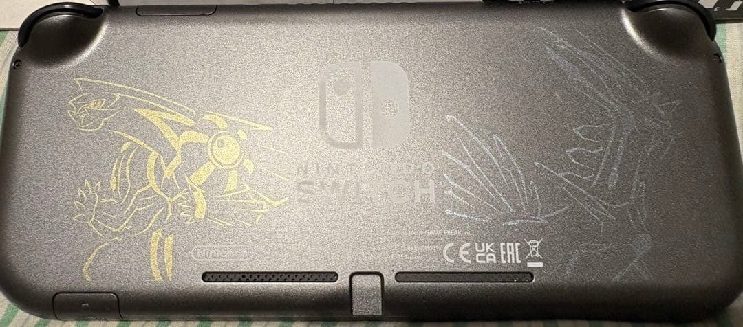 中古 箱付き Nintendo Switch Lite ディアルガ パルキア Amazon.co.jp: 【整備済み品】 任天堂 Nintendo Switch Lite