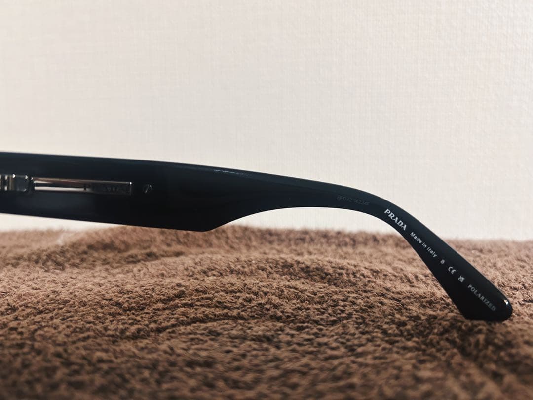 PRADA サングラス SPR25Z-F 1AB-08G ブラック 正規品 - メルカリ