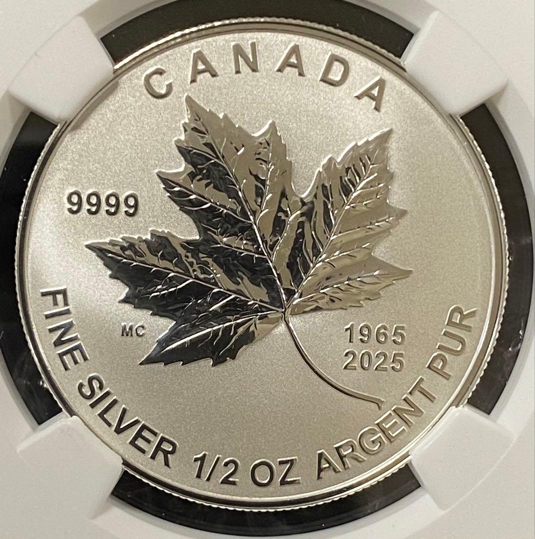 ☆ヤングファン必見☆最新2025年カナダ メイプルリーフ4ドル 1/2oz 銀貨