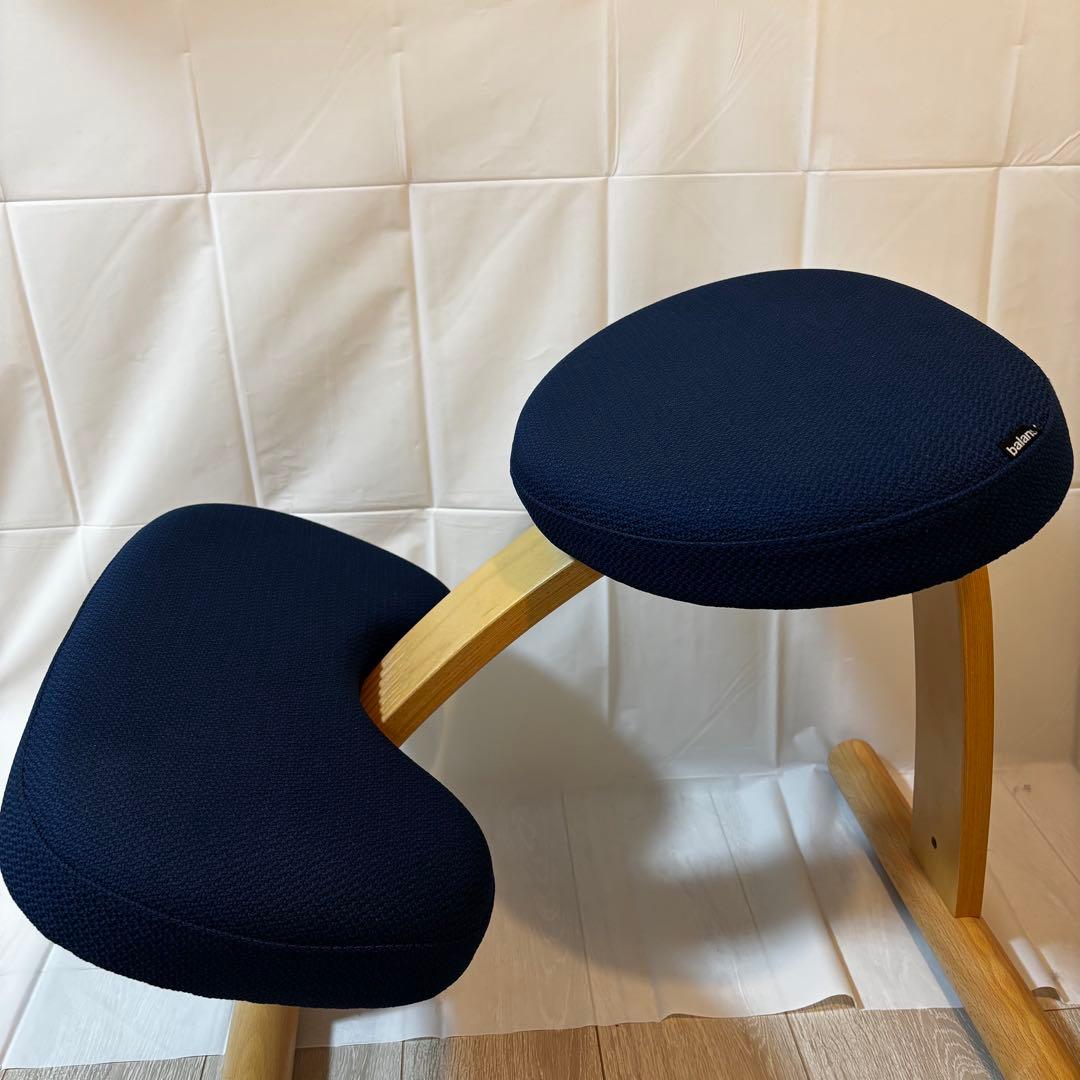 【美品】Balans Easy バランスイージー ネイビー 姿勢矯正チェア ラクに姿勢がよくなる椅子｜バランス イージー バランスラボ