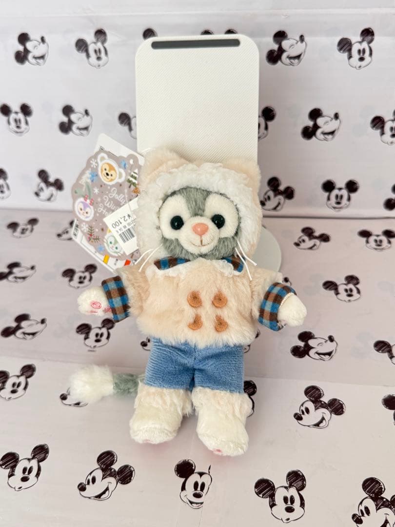 ディズニー ウィンターホリデー ジェラトーニ ぬいぐるみバッジ - メルカリ