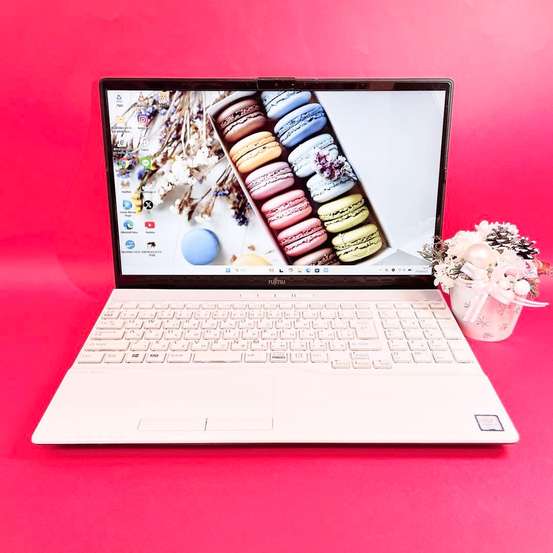 Windows11✨️Corei7薄型ノートパソコン16GBカメラSSDブルーレイ