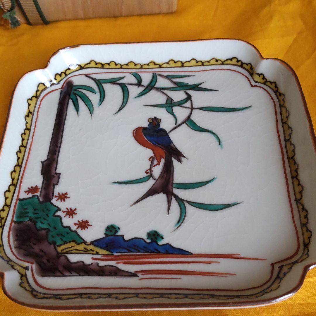 九谷作家宮川哲治造　古九谷風絵変　【銘々皿】【手描き】【古九谷風】【菓子皿】