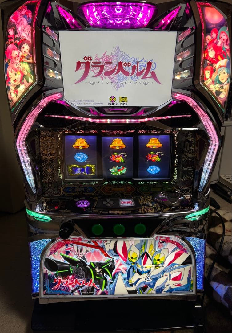 パチスロ　グランベルム 通常時から途切れない期待感！ パチスロ新台「回胴式遊技機