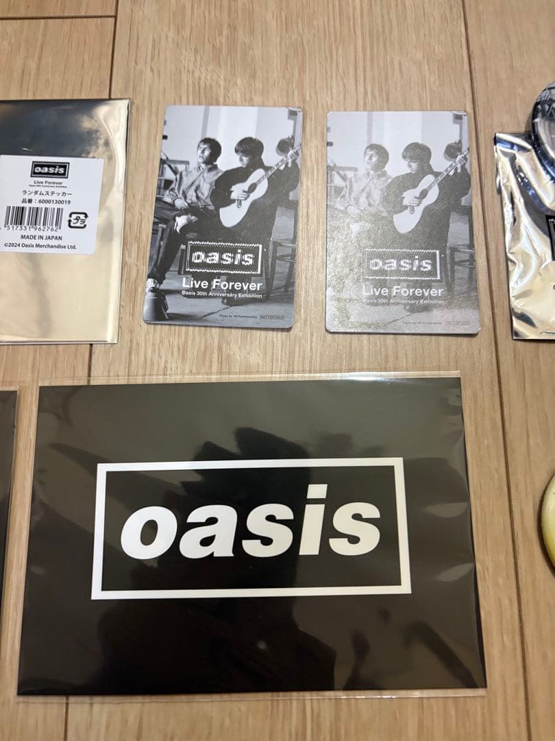 Oasis 30周年記念展セット ポストカード、ランダムステッカー等