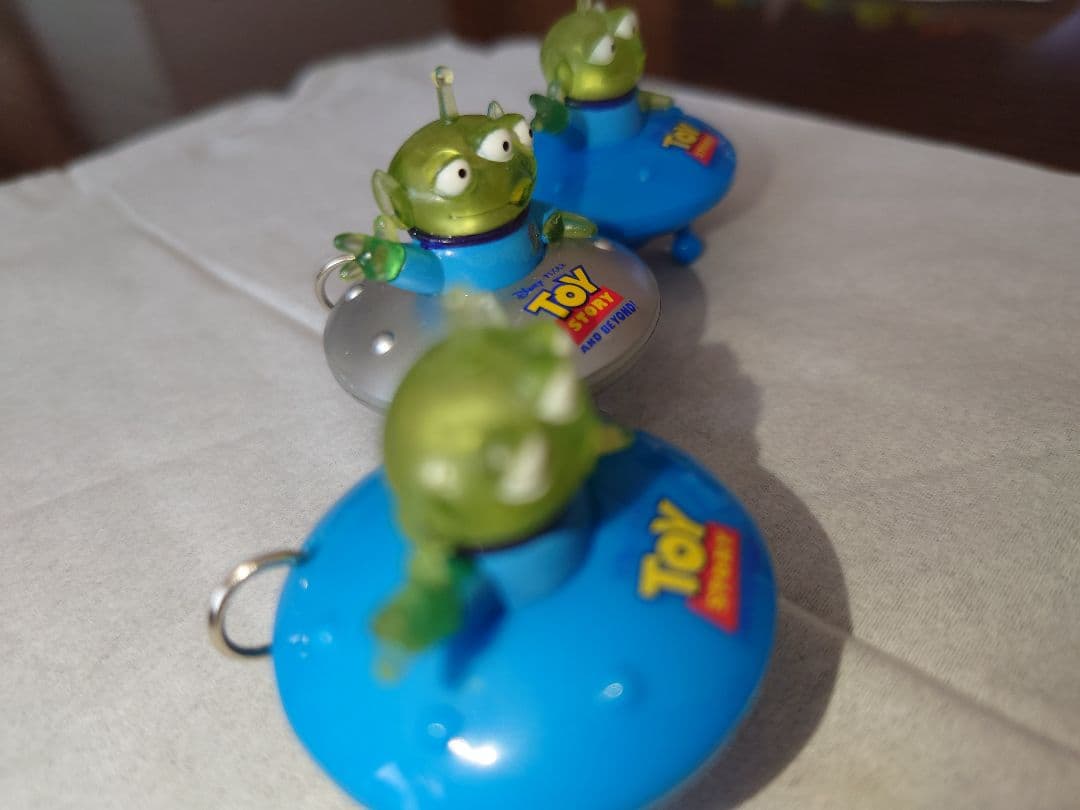 トイストーリー リトルグリーンメン 光る着信ストラップ UFO - メルカリ