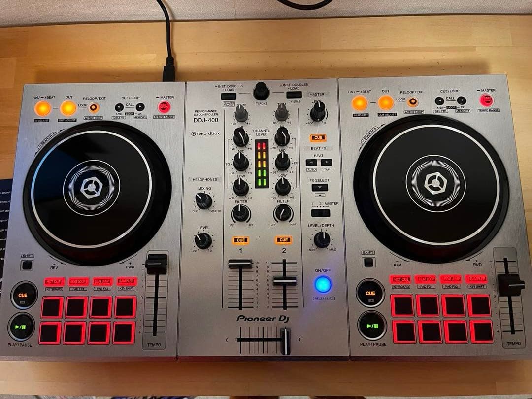 Pioneer DJ DDJ-400 限定色シルバー Pioneer DJ】販売台数No.1の大人気DJコントローラー、 DDJ-400