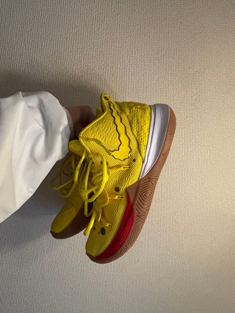 カイリー5 スポンジボブ 国内9月6日発売予定】 スポンジボブ × ナイキ カイリー 5 EP イエロー