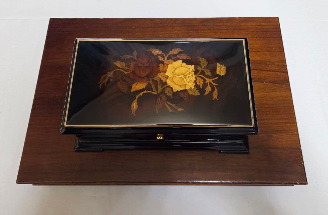 リュージュ オルゴール カノン 72弁 ローズ 象嵌 共鳴箱 オルゴール