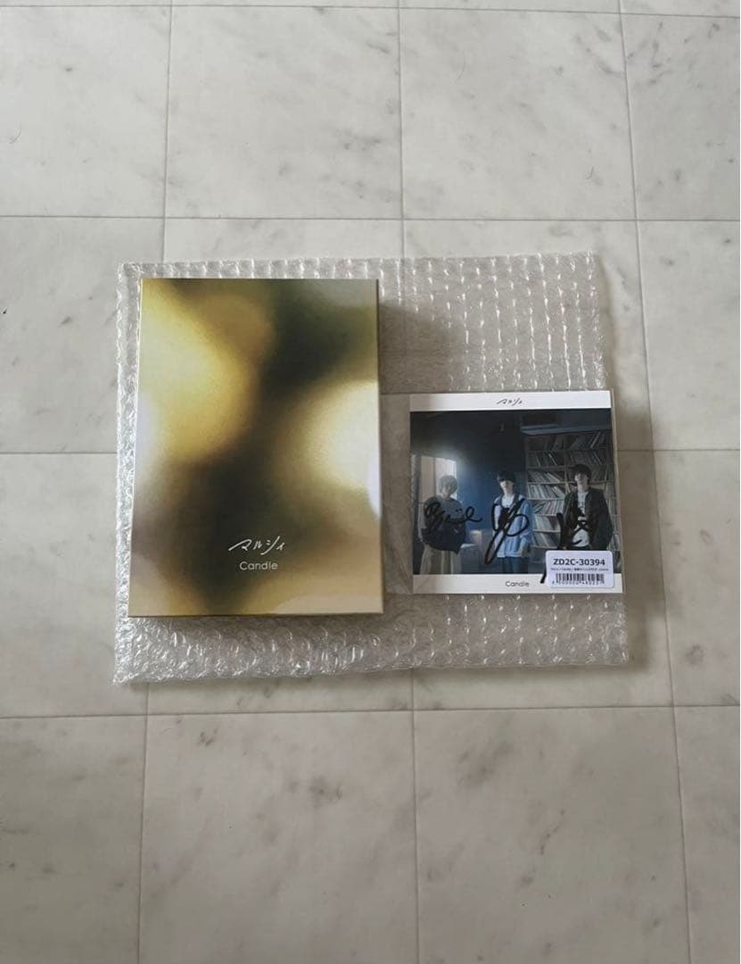 マルシィCandle Blue-ray 受注生産限定版 直筆サイン入り Candle [受注生産限定盤][CD][+Blu-ray][+Photo Booklet] - マルシィ