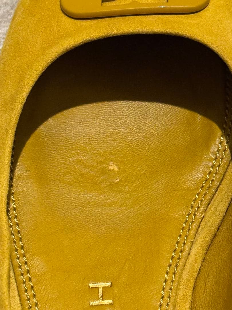 Tory Burch 23.5cm フラットシューズ スエード 黄色 ロゴ