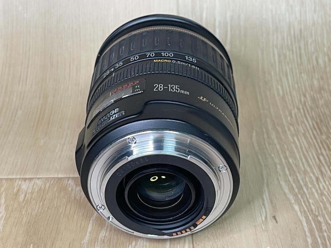 CANON キヤノン EF 28-135mm F3.5-5.6 IS USM