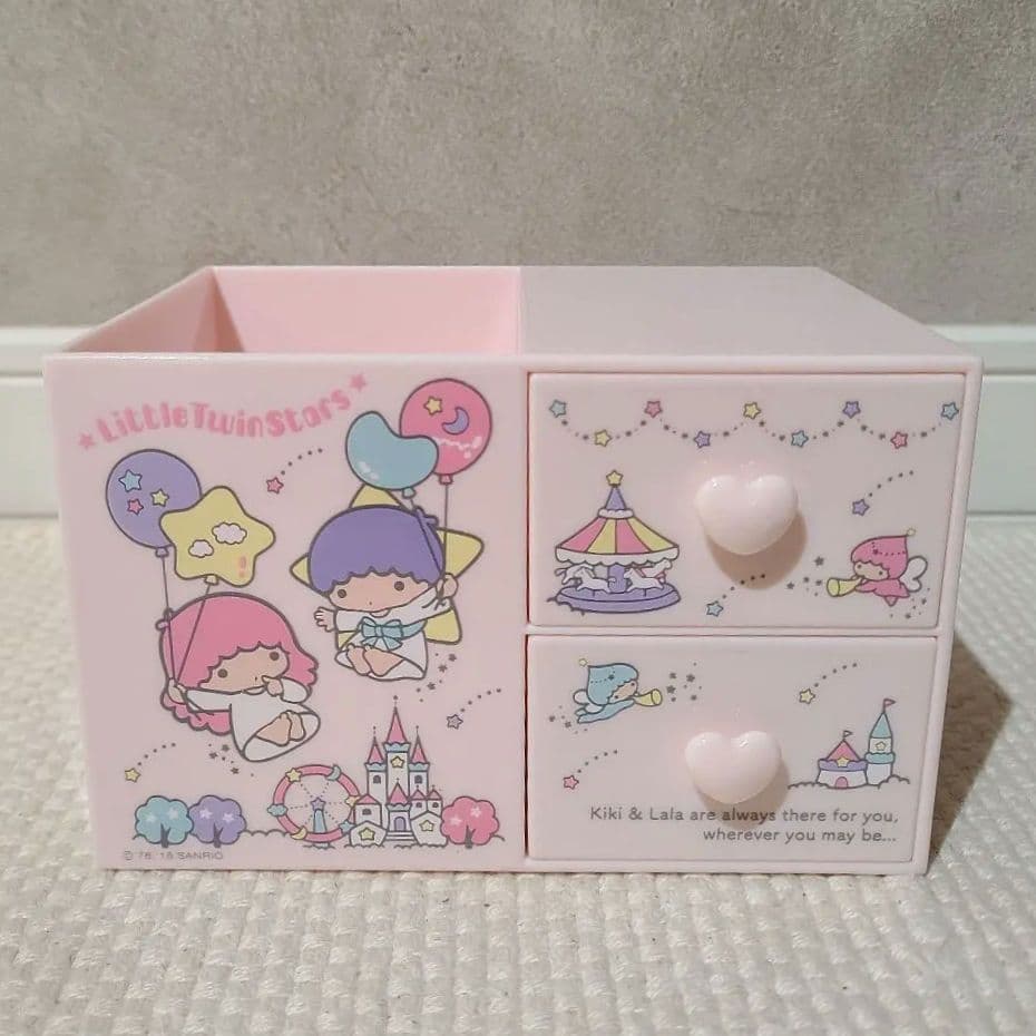 サンリオ キキララ ペンスタンド付き プラチェスト 小物入れ - メルカリ