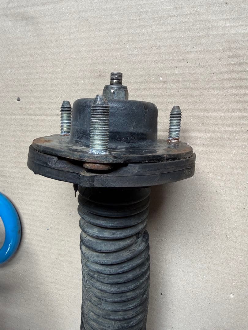 150プラドディーゼル用4×4エンジニアリング フロントショック&コイル