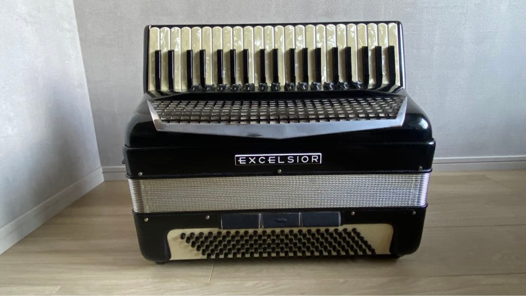 アコーディオン EXCELSIOR 320 Model:320