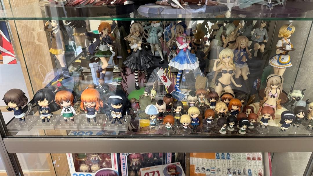 最終値下げ‼️グラブル、進撃のバハムート、ガルパン、咲-Saki-、フィギュア