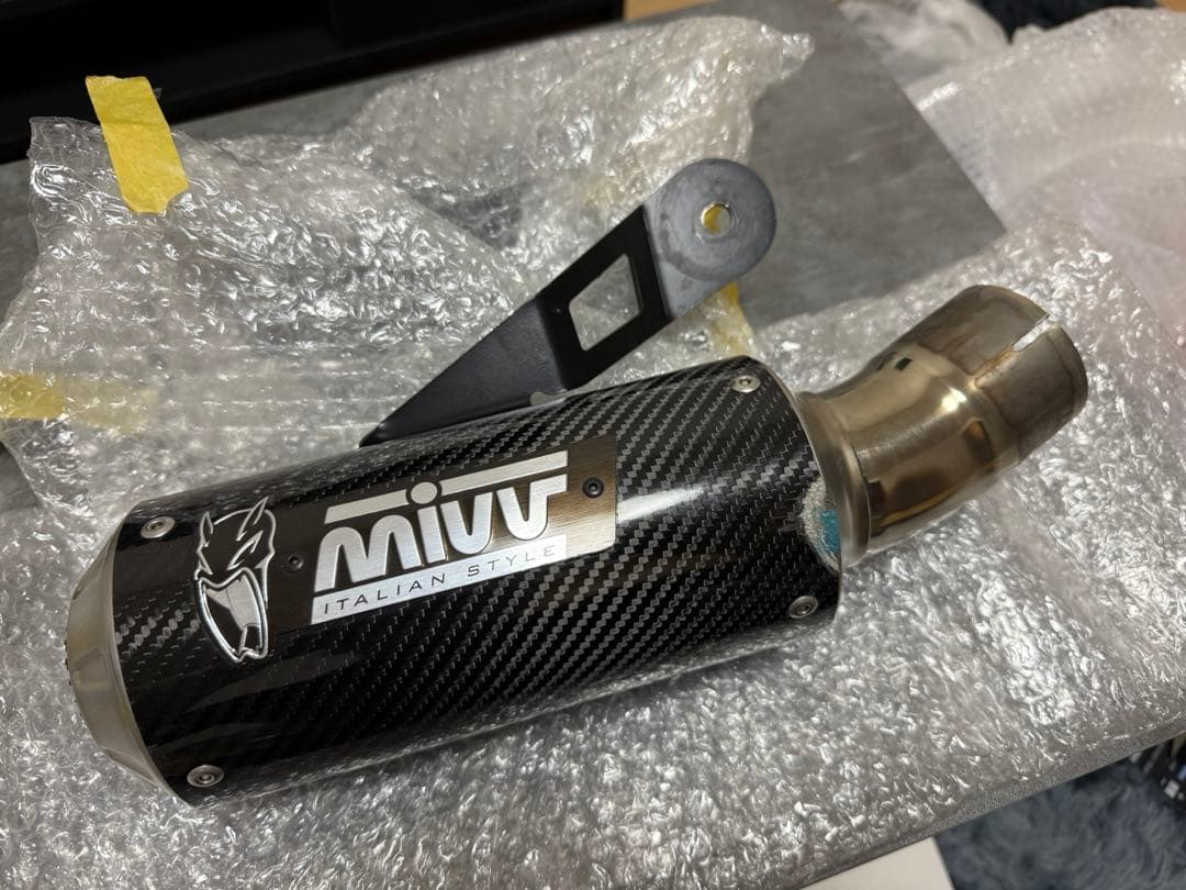 Mivv S1000RR 2019-2024スリップオン カーボン MK3 MIVV スリップオンマフラー MK3 カーボン BMW S1000RR (2019-2024)