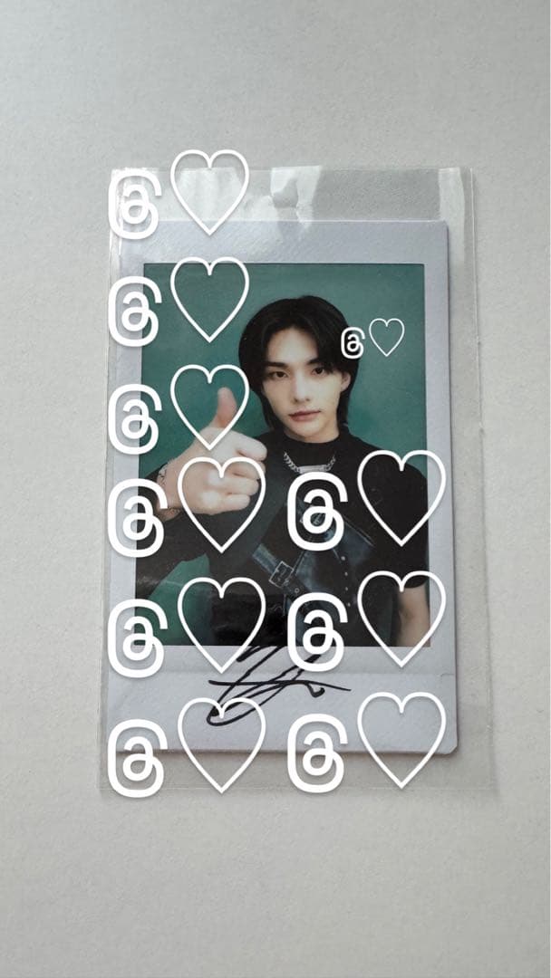 StrayKids スキズ　ヒョンジン　直筆サイン入りチェキ 2026年最新】ヒョンジン サイン入りチェキの人気アイテム - メルカリ