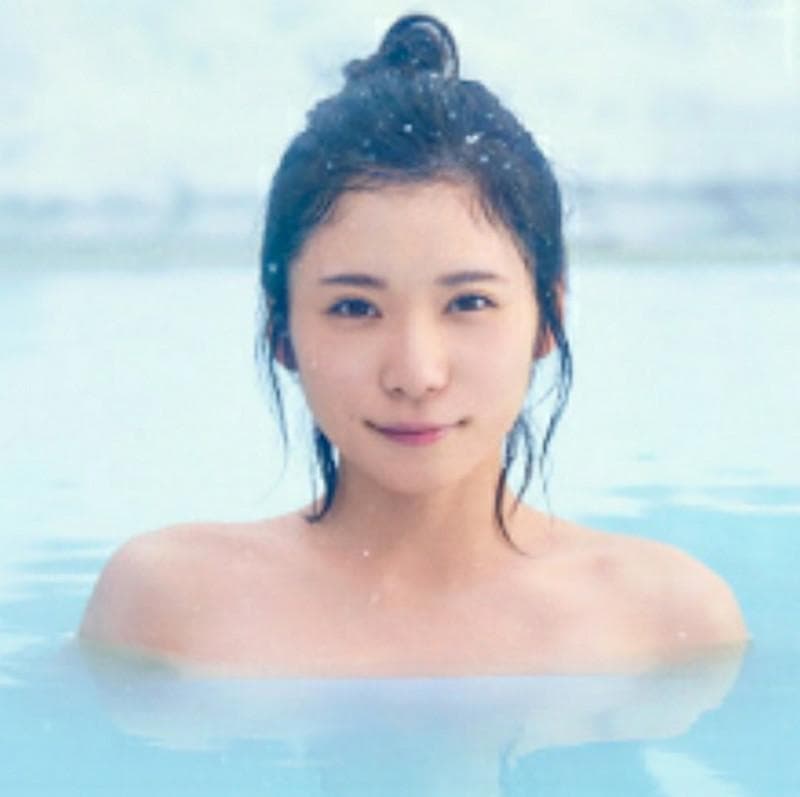 松岡茉優 露天風呂編B0特大ポスター 行くぜ東北◇しあわせがぜんぶ