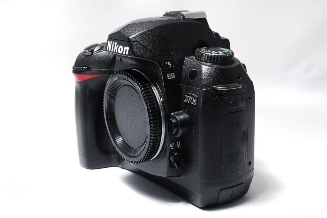 ♥初心者安心セット♥Nikon D70s♥操作簡単 高速シャッター AF対応
