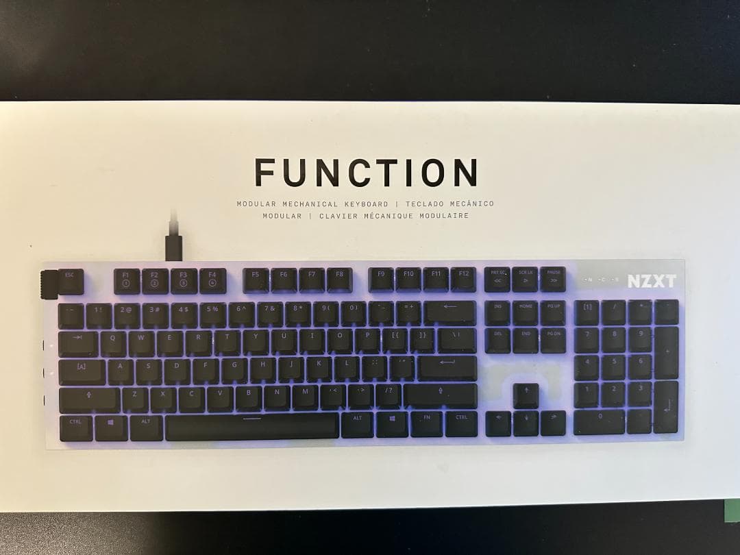 NZXT FUNCTION ゲーミングキーボード ホワイト Amazon.co.jp: NZXT Function 2 MiniTKL White RGB LED搭載 8K