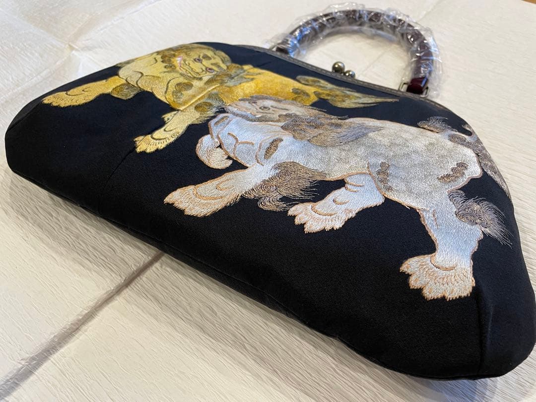 古布リメイクがま口バッグ 獅子と老松 刺繍