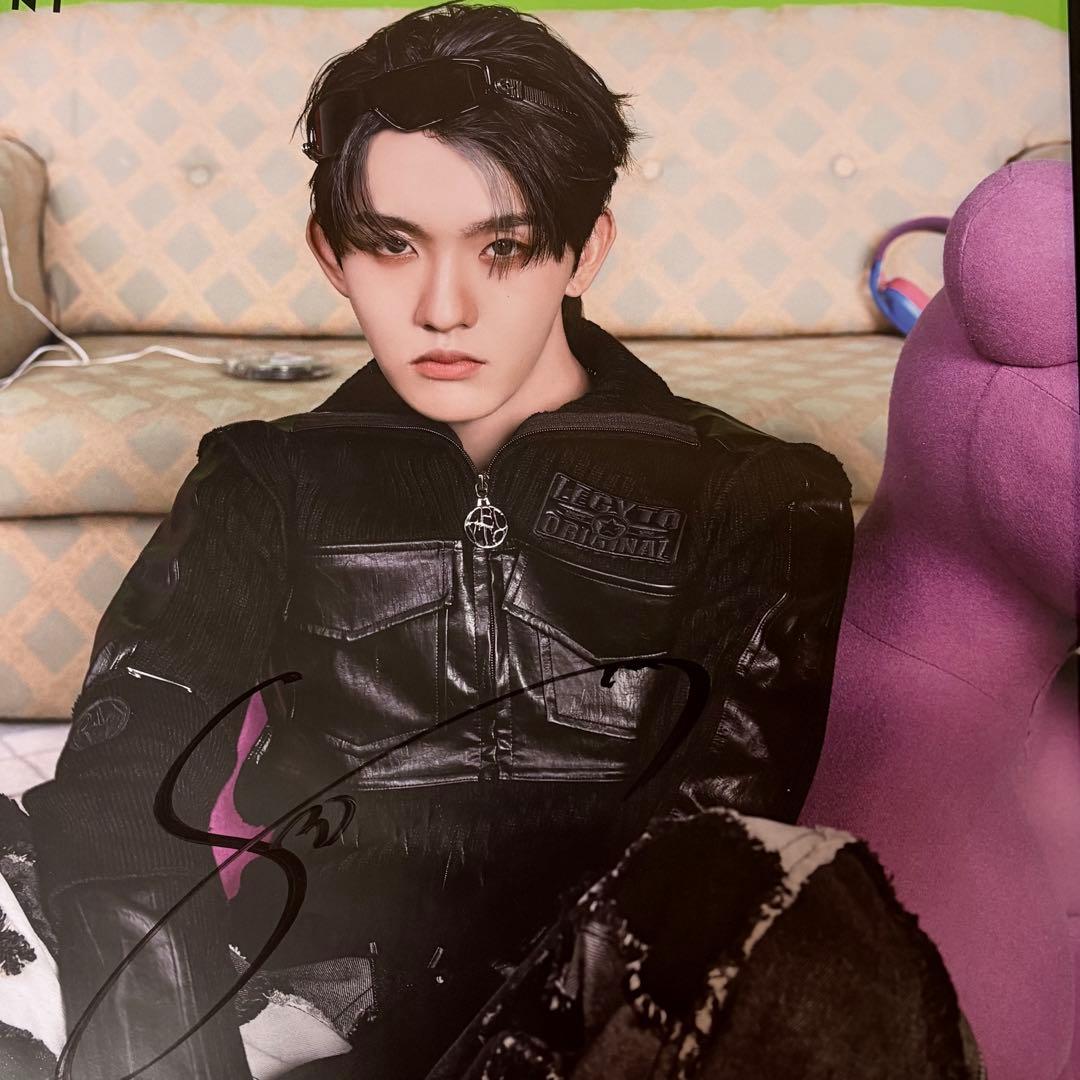 INI 田島将吾 サイン入りポスター - メルカリ