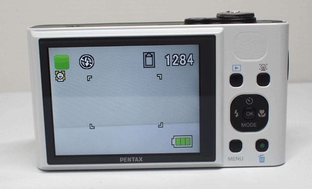 PENTAX Optio RZ18 ホワイト - メルカリ