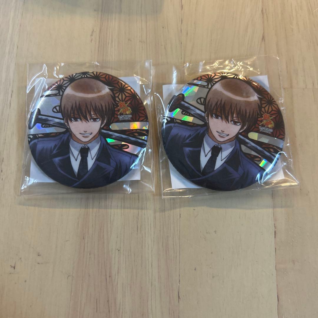 【希少】銀魂 沖田総悟 56mm ホロ缶バッジ銀ノ魂篇j-world 沖田総悟 缶バッジ ノワールVer. [銀魂] | キャラクター公式グッズ