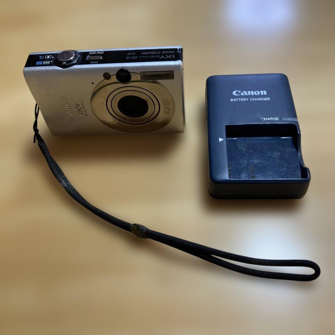 Canon IXY Digital 2015 シルバー 本体と充電器 - メルカリ