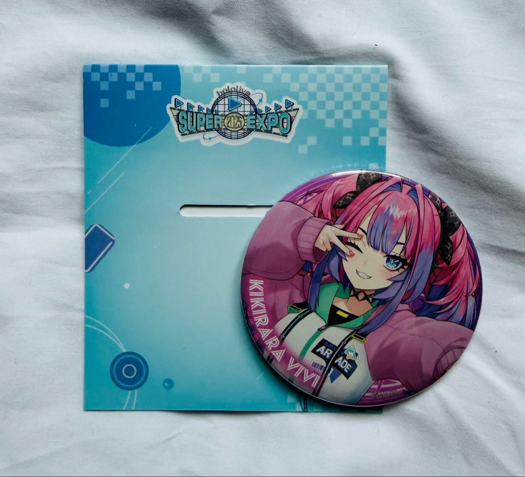 ホロライブ SUPER EXPO 2025 缶バッジ 綺々羅々ヴィヴィ - メルカリ