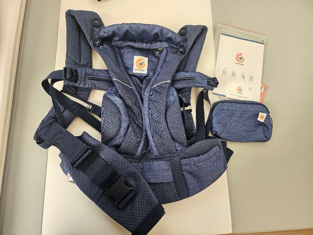 ergobaby OMNI breeze 抱っこ紐 ブルー　ほぼ新品 Amazon.co.jp: Ergobaby エルゴベビー 抱っこひも OMNI Breeze