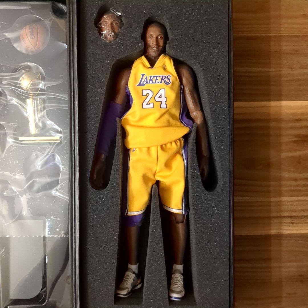 エンターベイ コービー・ブライアント 初期版 特典付 値下げ不可