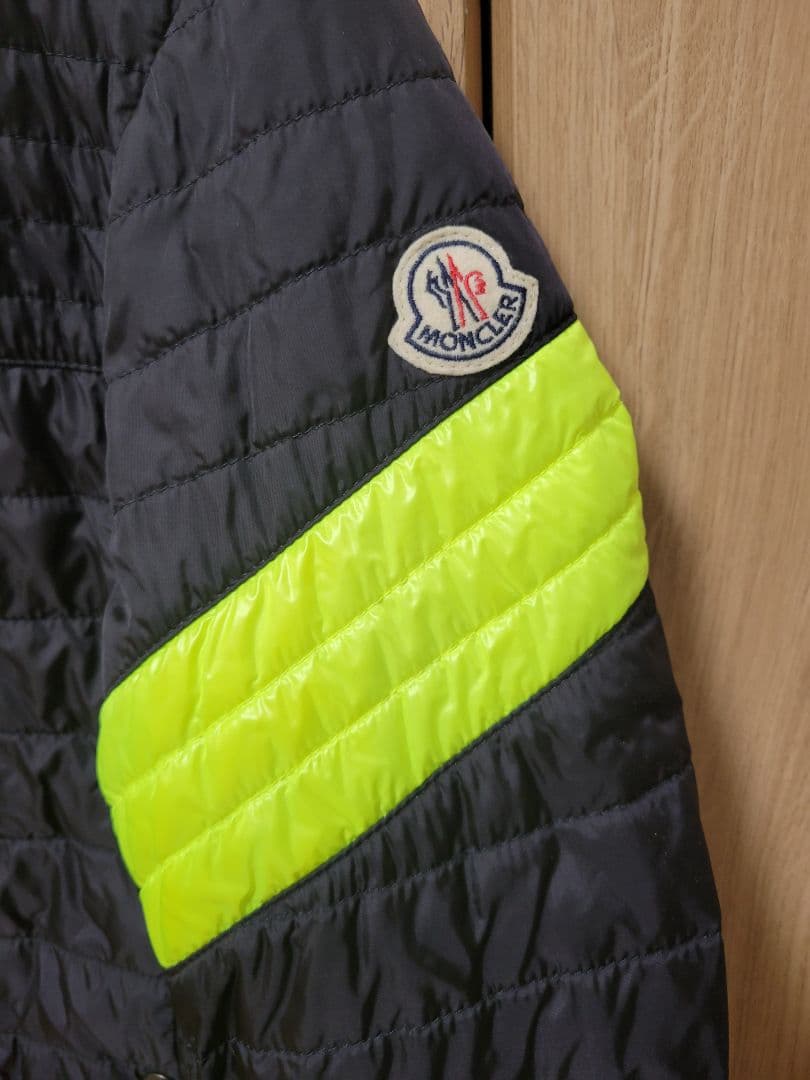 73，8万モンクレール 専用 MONCLER ROI ダウンジャケット ナイロン