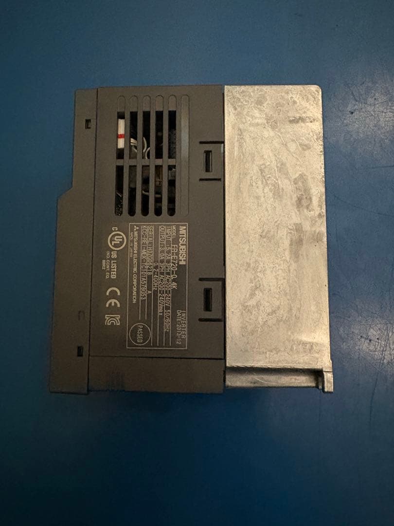 三菱電機FR-E720-0.4K中古インバータINV - メルカリ