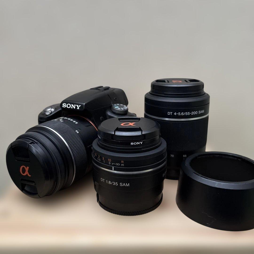 SONY α55 デジタル一眼レフカメラ SONY純正バック　α望遠レンズ付き α（ソニー） デジタル一眼 ソニー SONY α55 レンズキット 中古 新品SD