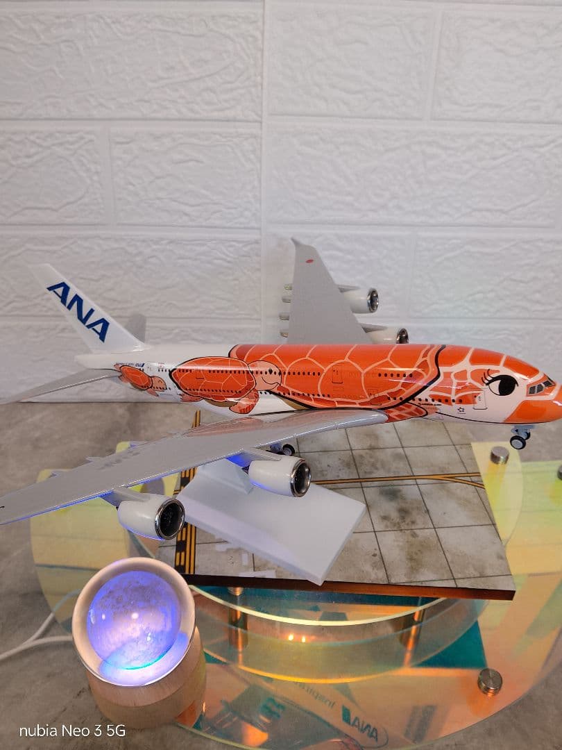 ⑨Airbus A380 Flying Honu 1/230=約30cm