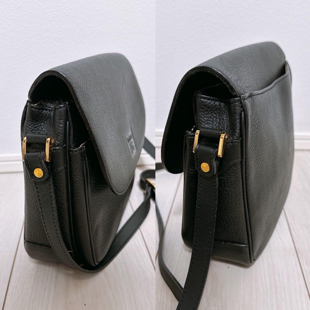 《美品》Burberrys(バーバリー)ショルダーバッグ　レザー　ブラック